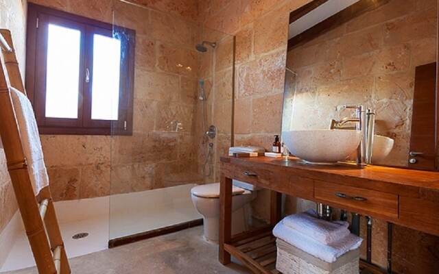 Residence by G Son Covas