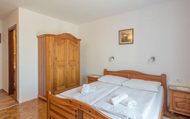 Bed & Breakfast Maki