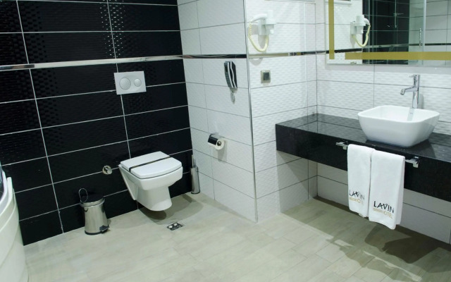 Lavin Otel