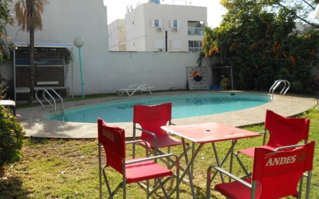 Break Point Hostel