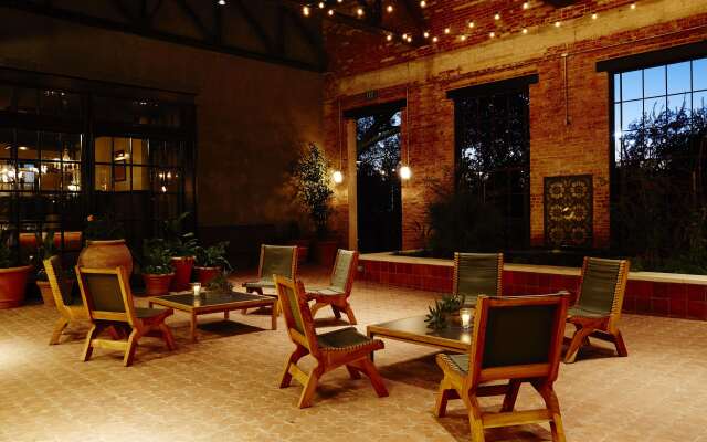 Hotel Emma at Pearl on the Riverwalk