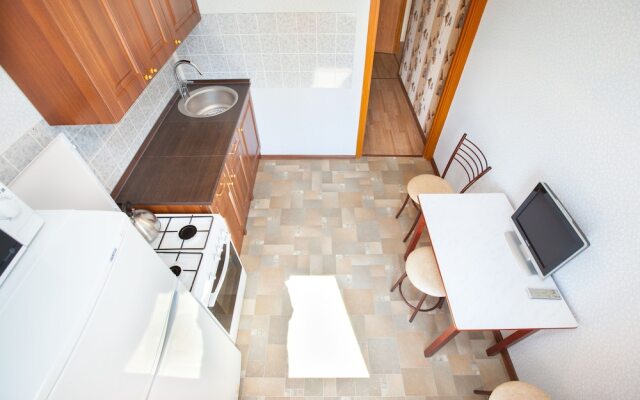 Busines Brusnika Apartment Tyoply Stan