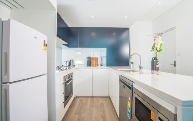 Stunning Waterview Stylish Waterfront Apt In Wwp