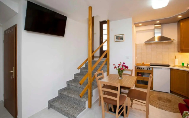 Village House St. Michael