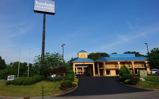 Travelodge by Wyndham Knoxville East