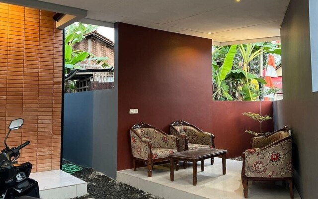 Super OYO 93514 Rubina Syariah Hotel