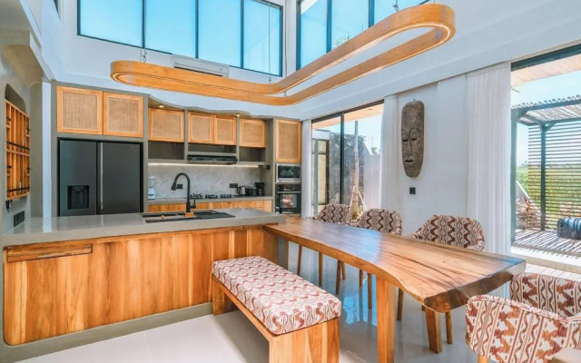 Villa Asri -  Tropical 3BR Villa