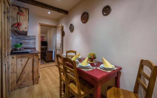 Vila House Family