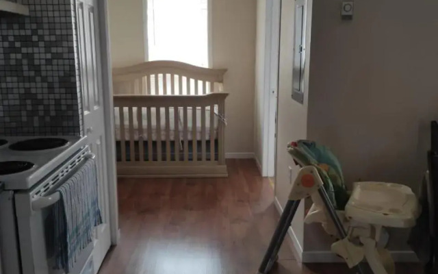 Private Home in downtown Edmundston! - фото 4