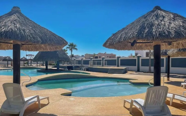 Upscale Ocean View Condo Close to it all Great