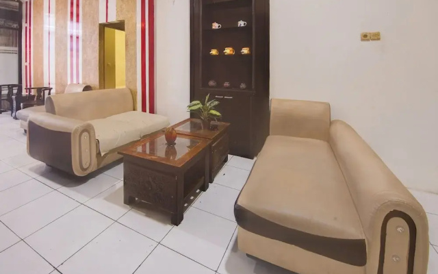 Hotel O Makassar near RS Grestelina formerly Wisma Makassar
