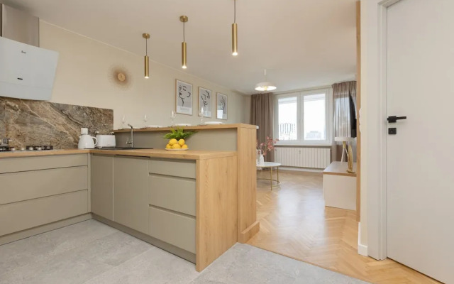 Apartment Srebrna With a View by Renters