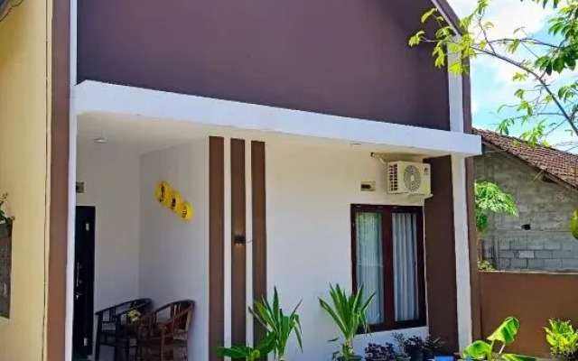 LieFly Prambanan Villa
