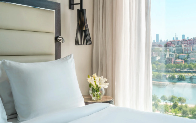 Mövenpick Hotel Istanbul Golden Horn
