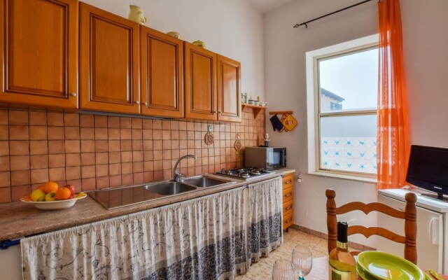 Beautiful Apartment in Stintino With Wifi and 1 Bedrooms