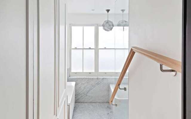 Stunning Notting Hill 1bed W/balcony 10min fr Tube