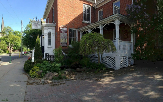 Trinity House Inn