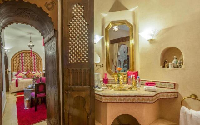 Room in BB - Riad Anabel - Rose Suite