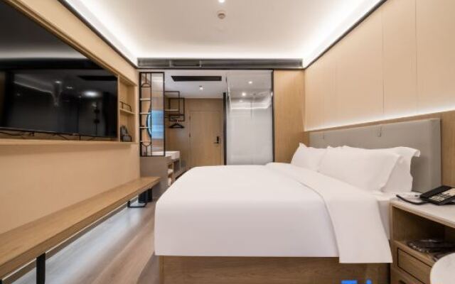 Waiting Hotel (Shanghai Jing'An Temple Beijing West Road)