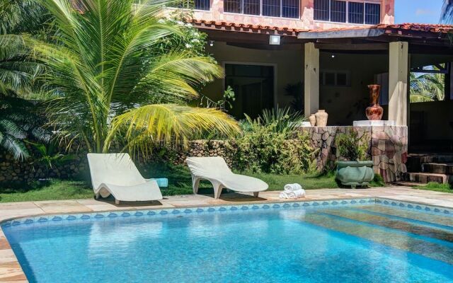 Duplex bem localizado em Porto das Dunas