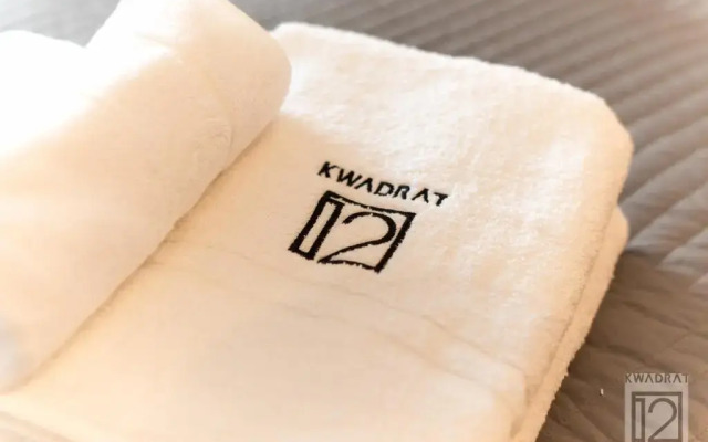 Willa KWADRAT 12