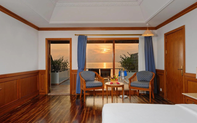 Villa Park Sun Island Resort