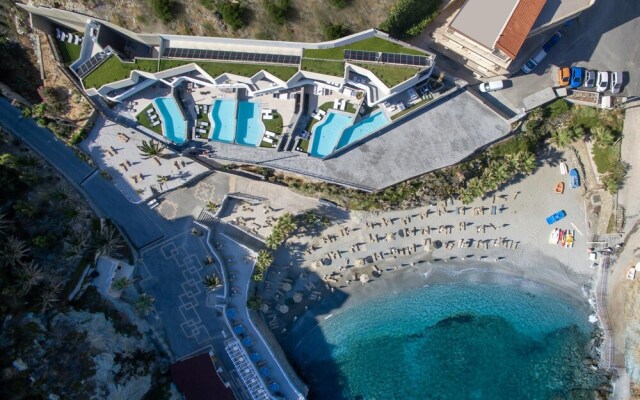 Made By The Sea Villas 17 Bdrm