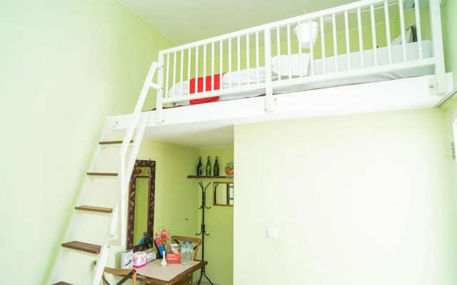 RedDoorz Syariah near Suncity Mall Sidoarjo