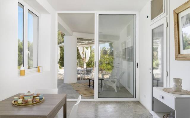 Trullo Chiara con Piscina by Wonderful Italy