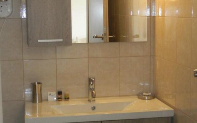 Agnanti Hotel & Apartments