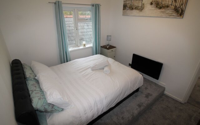 Oakfield Street Apartments by Cardiff Holiday Homes