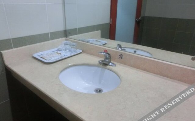 Longsheng Hotel
