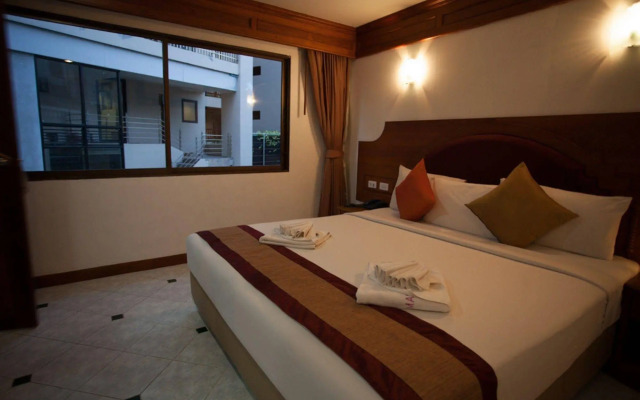 Hack Patong Beach Hotel