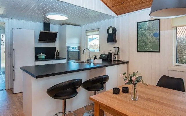 8 Person Holiday Home in Bjert-by Traum