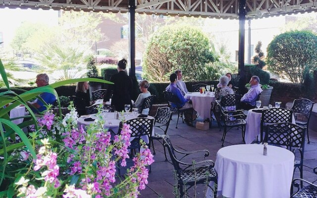 New World Inn - Downtown Pensacola