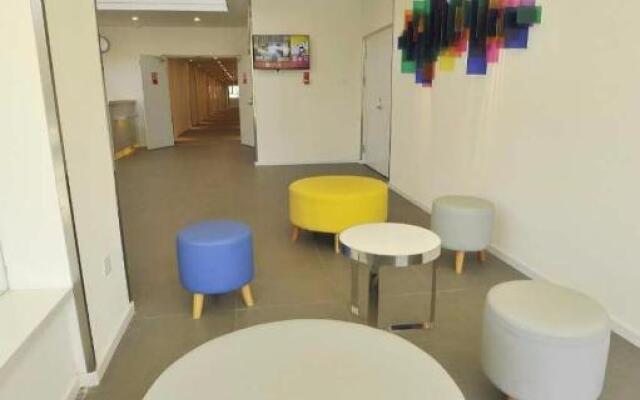 7Days Inn Urumqi Midong Middle Road Shenhua Mining Bureau Branch