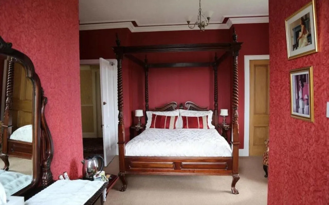 The Pines Guesthouse