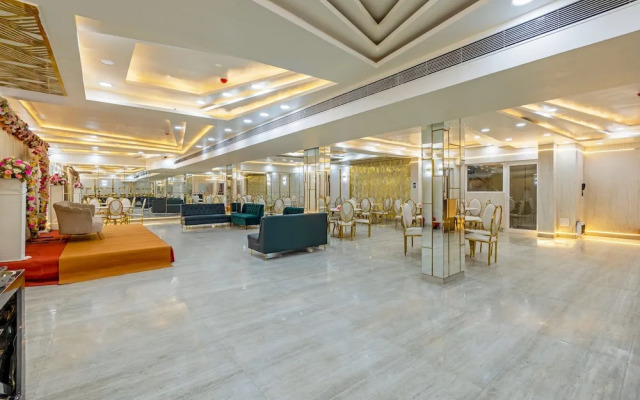 Aadat Hotel Subhash Chowk Gurgaon