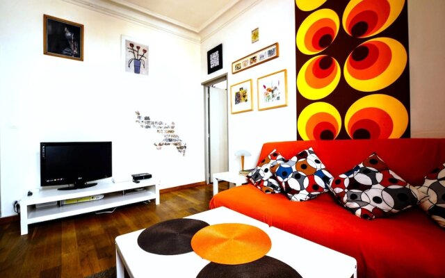 Rustic 1 Bedroom Apartment in Montmarte