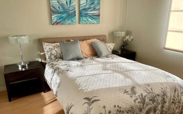 Lanikea Ocean View Apartment 2 Bedroom Condo by RedAwning