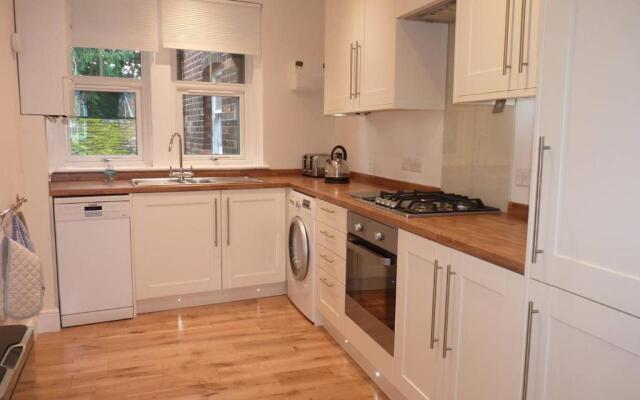 Brockenhurst Apartments
