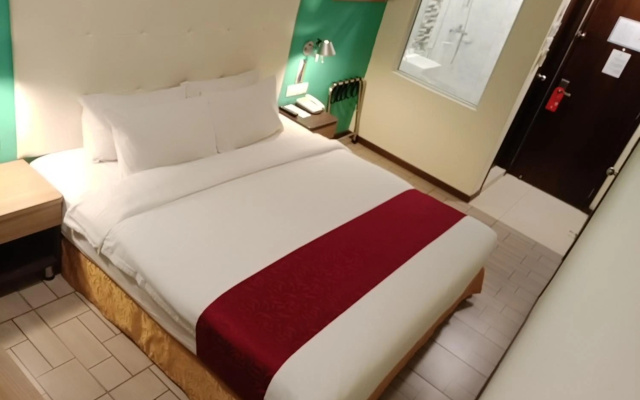 Lumut Suites – Guest Rooms – Lumut