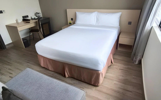 Pacific Express Hotel Central Market