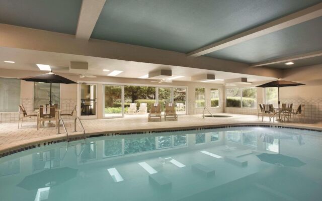 Country Inn & Suites by Radisson, Atlanta Airport North, GA