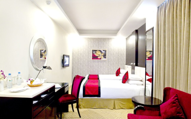 Innotel Luxury Business Hotel