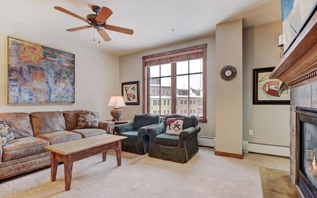 Main Street Station 3307