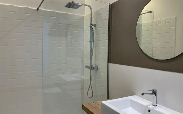 Utrera - 4 Bedrooms in Trafalgar