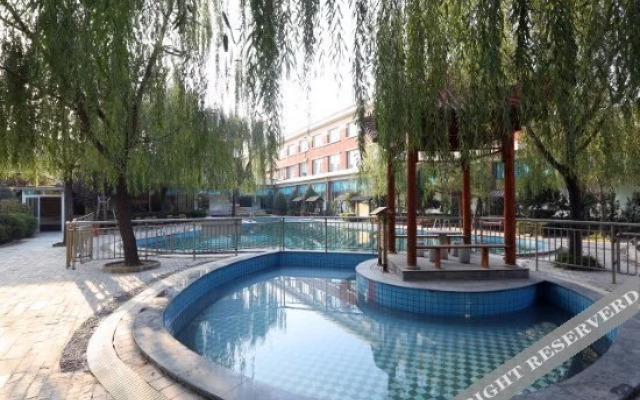 Jingdong No. 1 Hotspring Resort