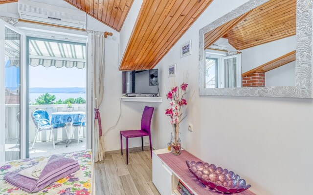 Brač Mladineo Studio A2 300mt From Sea