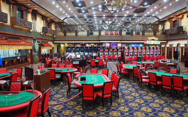 Grand Regal Hotel Davao
